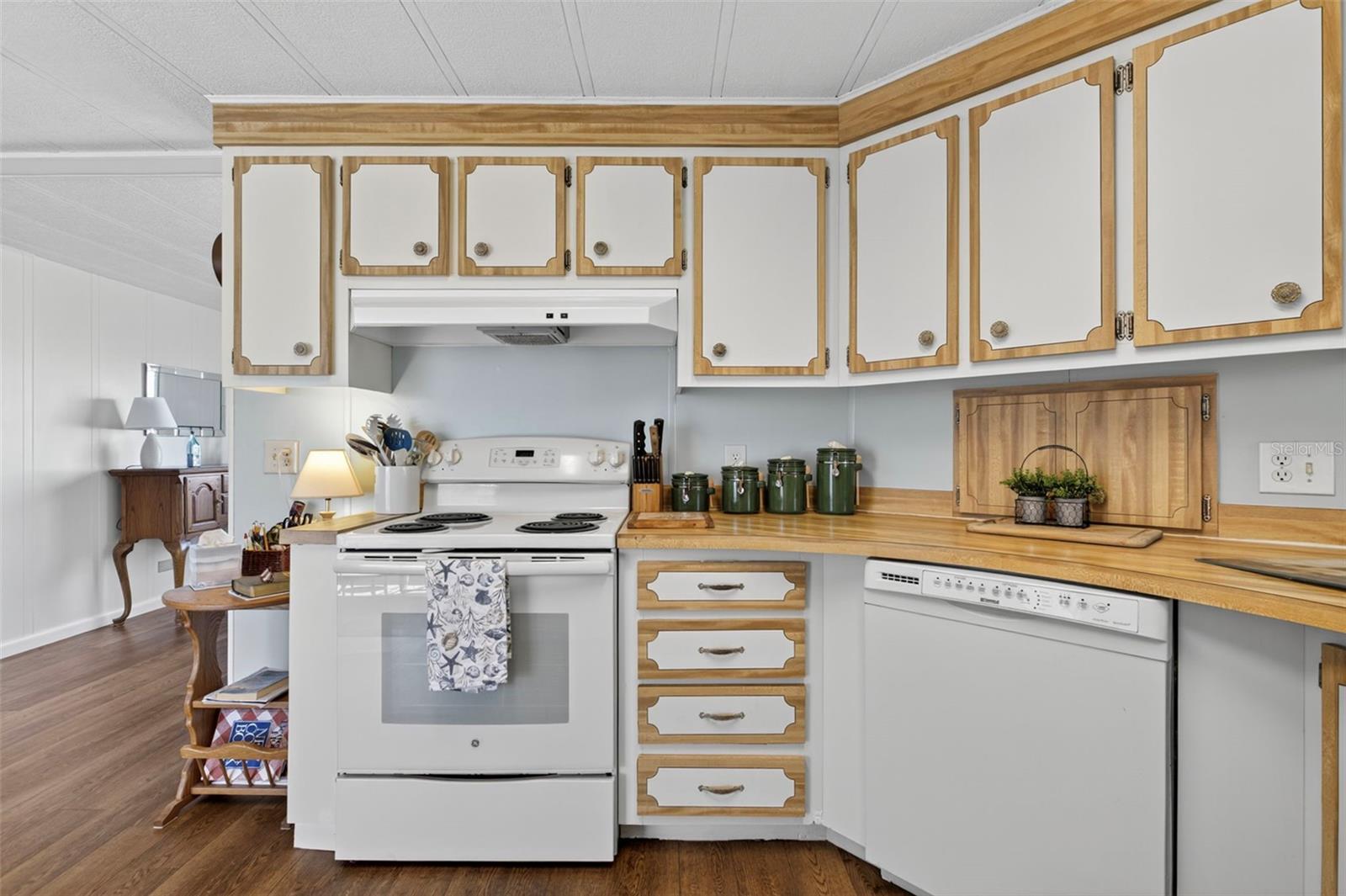 LA CASA MHP CO-OP - Residential