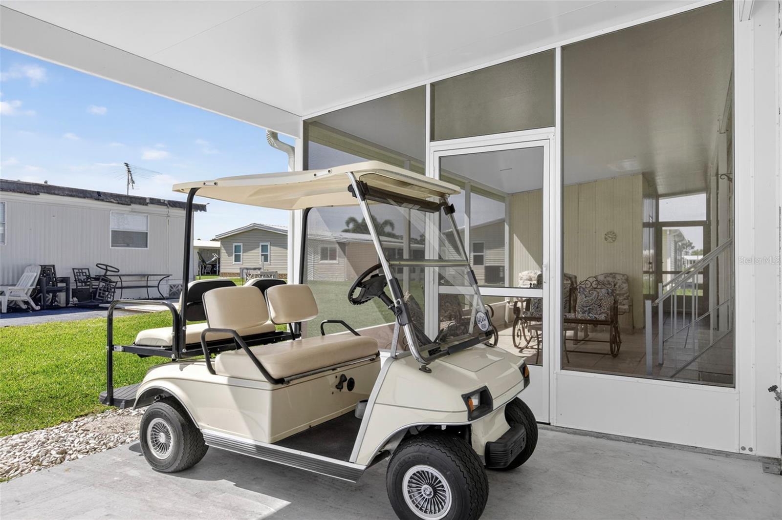 LA CASA MHP CO-OP - Residential