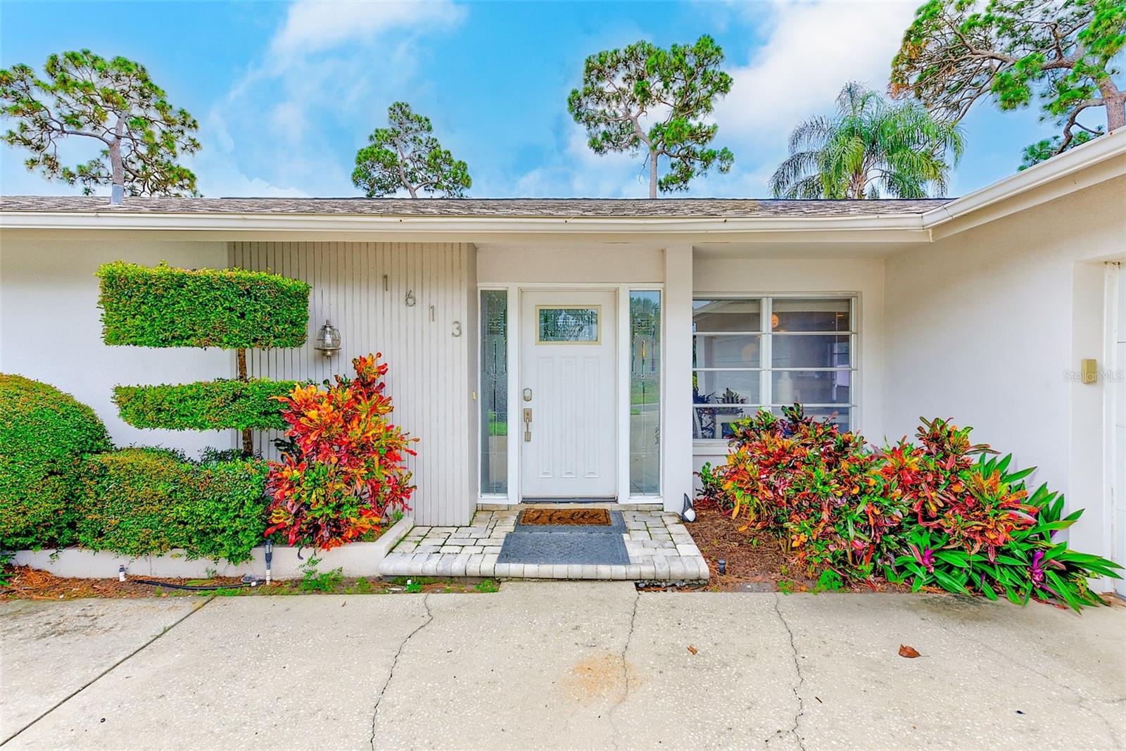 1613 ARBOR DRIVE
