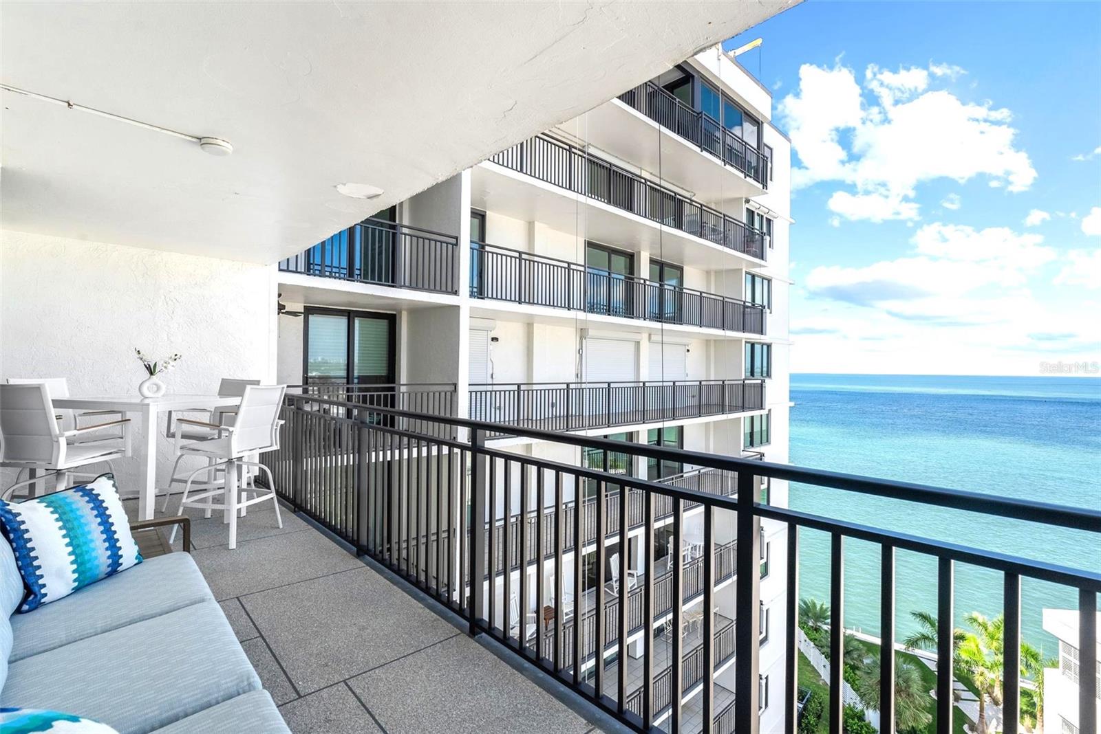SIESTA TOWERS - Residential