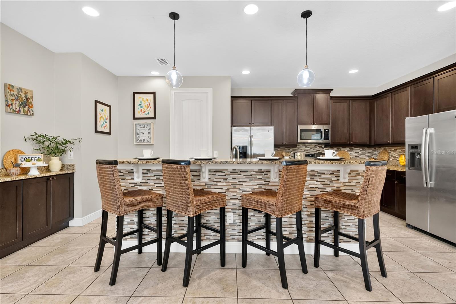 7657 WILMINGTON LOOP