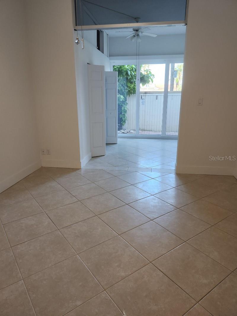 7400 SUN ISLAND DRIVE S 107