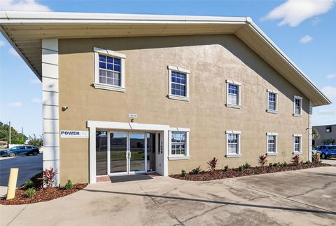 Photo of 15925 Old Us Highway 441, Tavares, FL 32778 (MLS # G5101404)