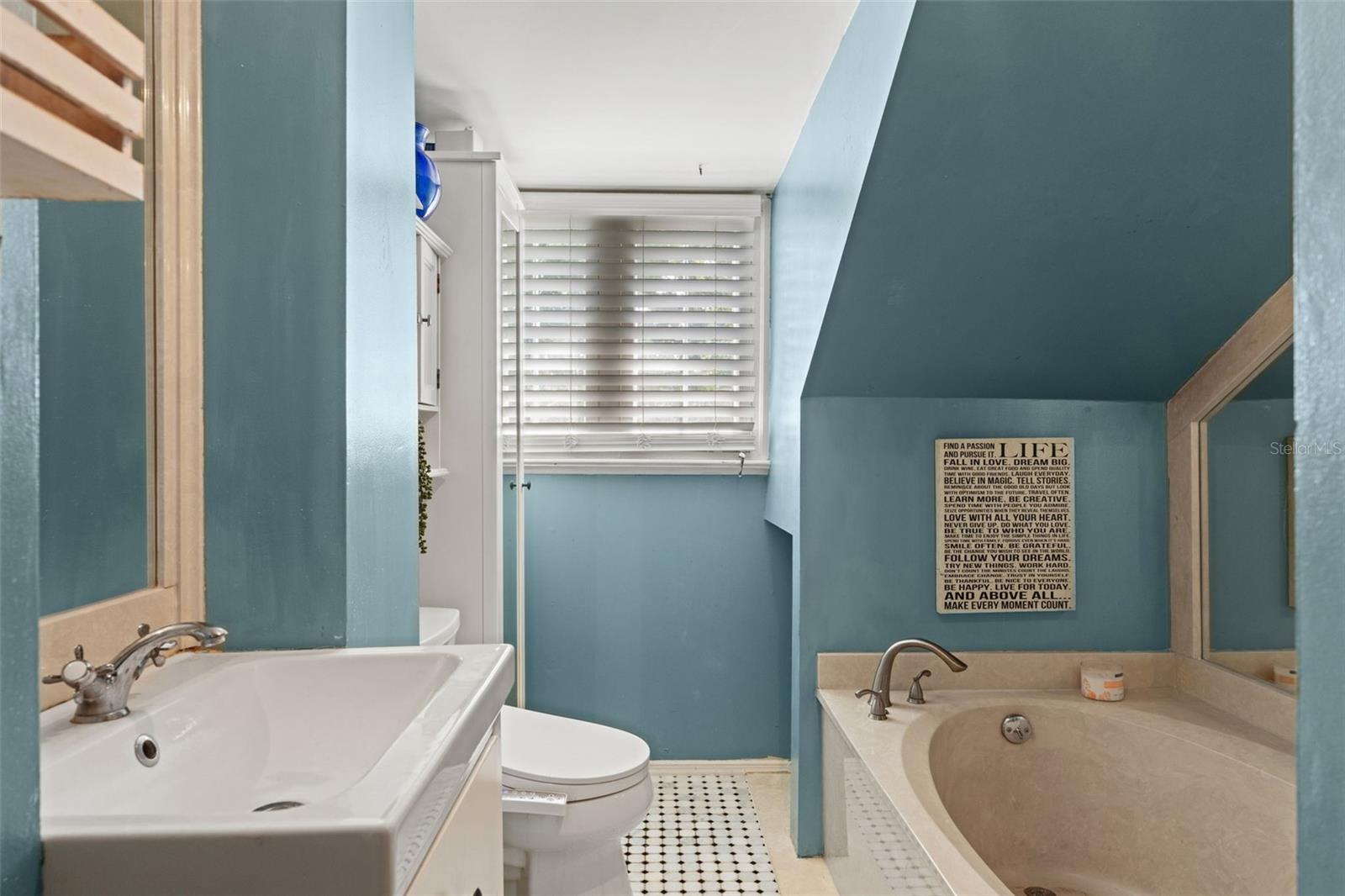 IDLEWILD ON THE HILLSBOROUGH - Residential