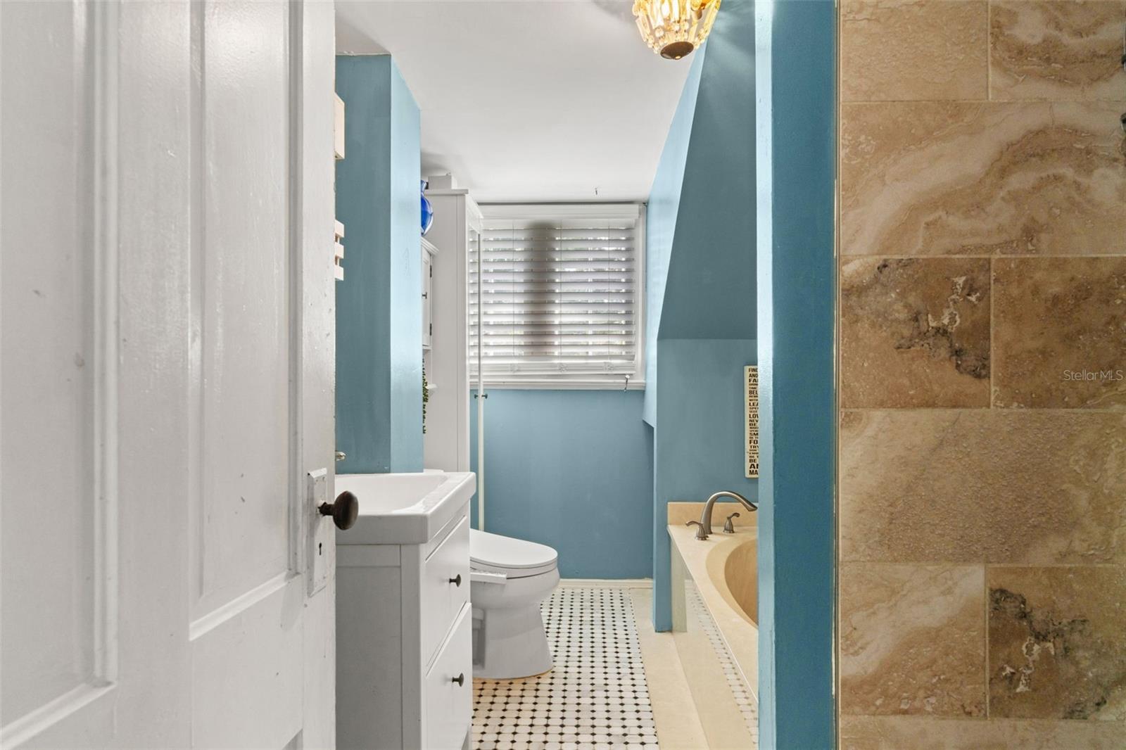 IDLEWILD ON THE HILLSBOROUGH - Residential