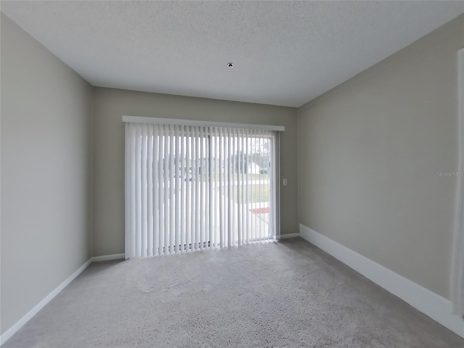 DELTONA LAKES UN 63 - Residential Lease