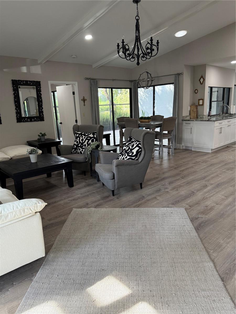 EAST LAKE WOODLANDS PINEWINDS - Residential Lease