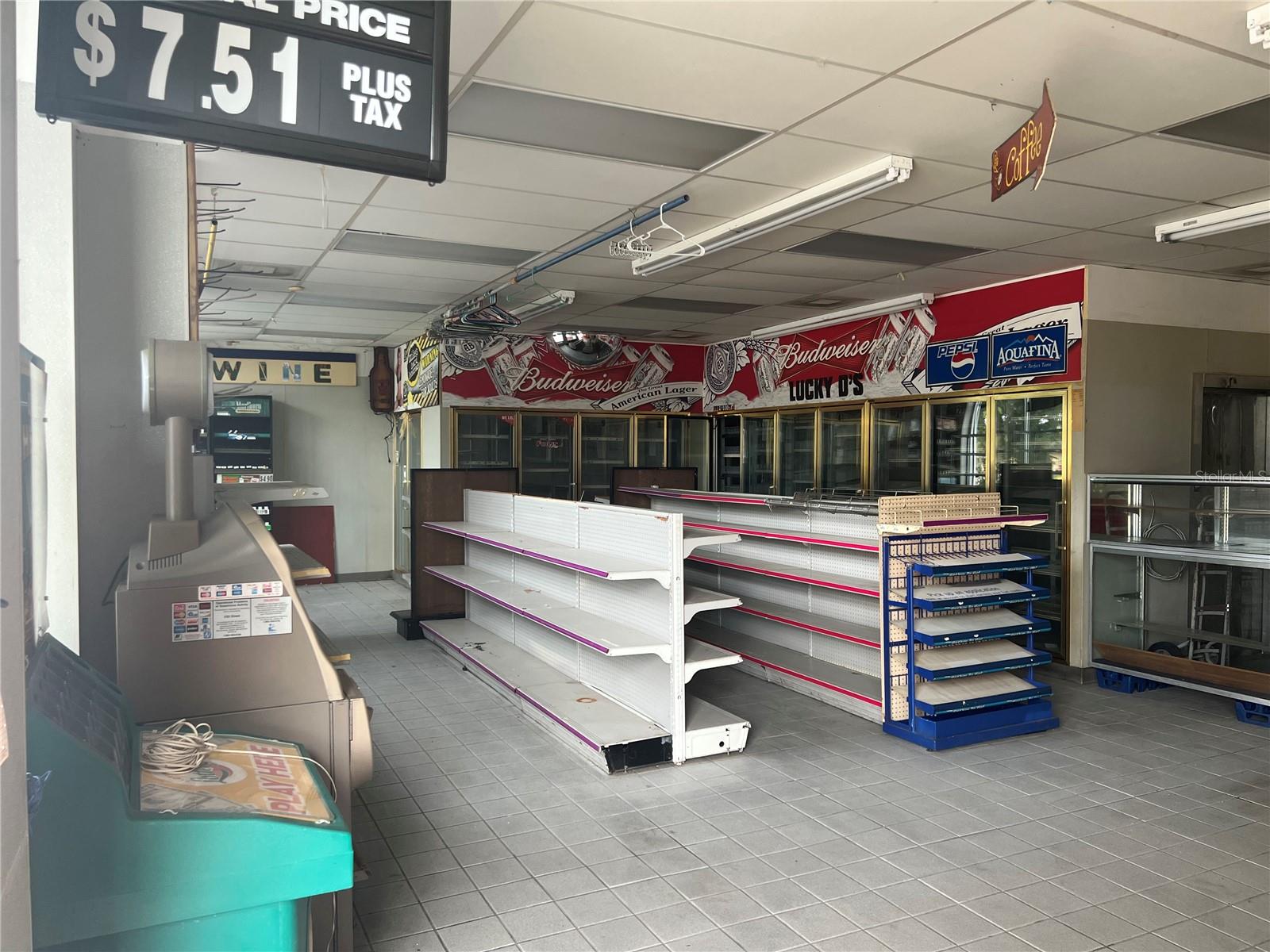 LYNWOOD PARK - Commercial Sale