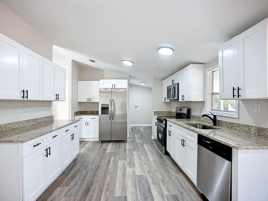 BRUSSELS BOY PH I & II - Residential