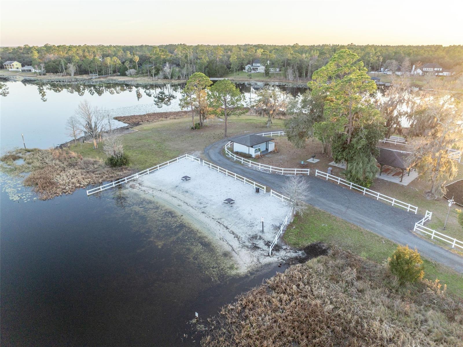 SEMINOLE WOODS 5 AC DEV - Residential