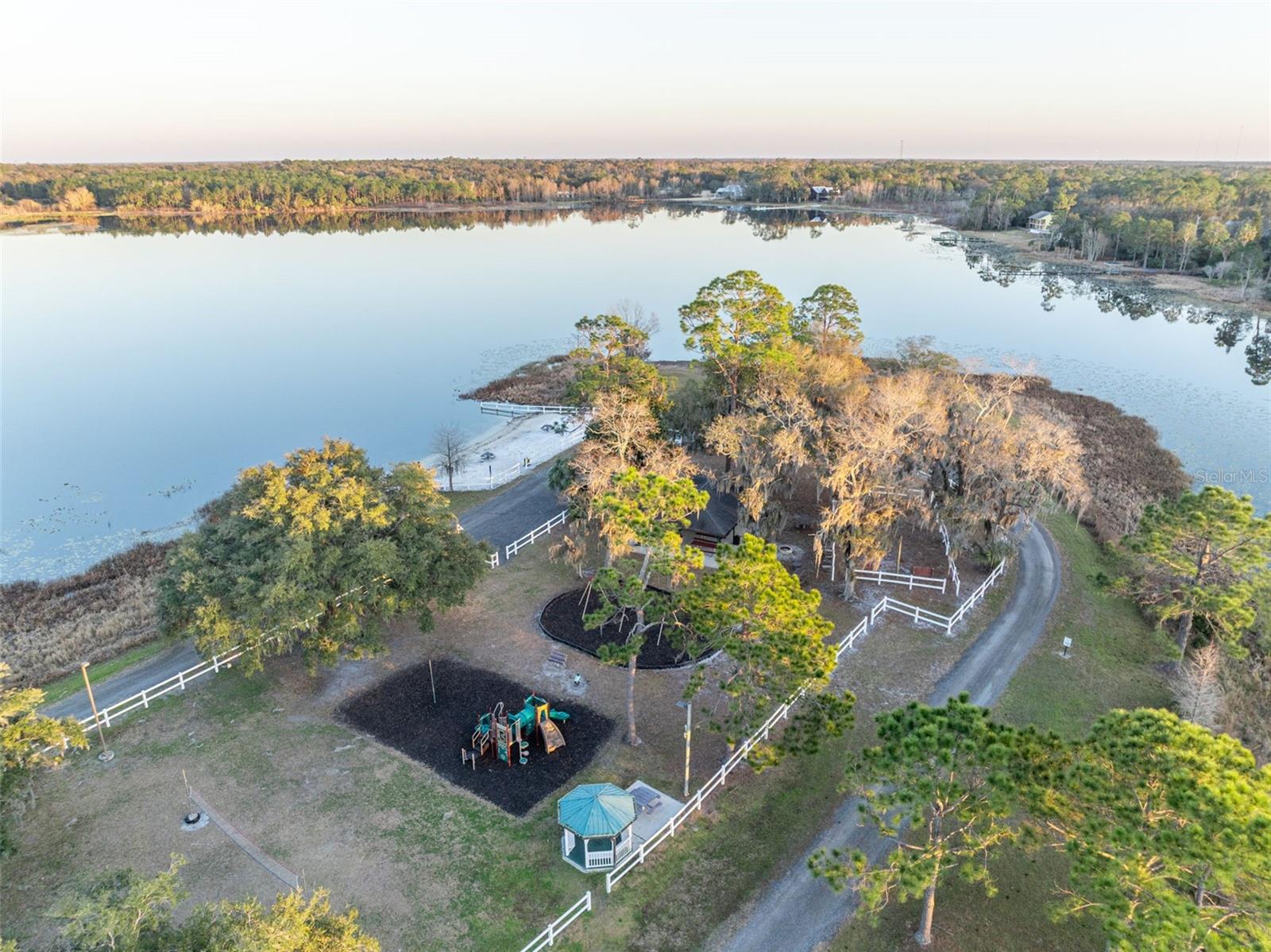 SEMINOLE WOODS 5 AC DEV - Residential