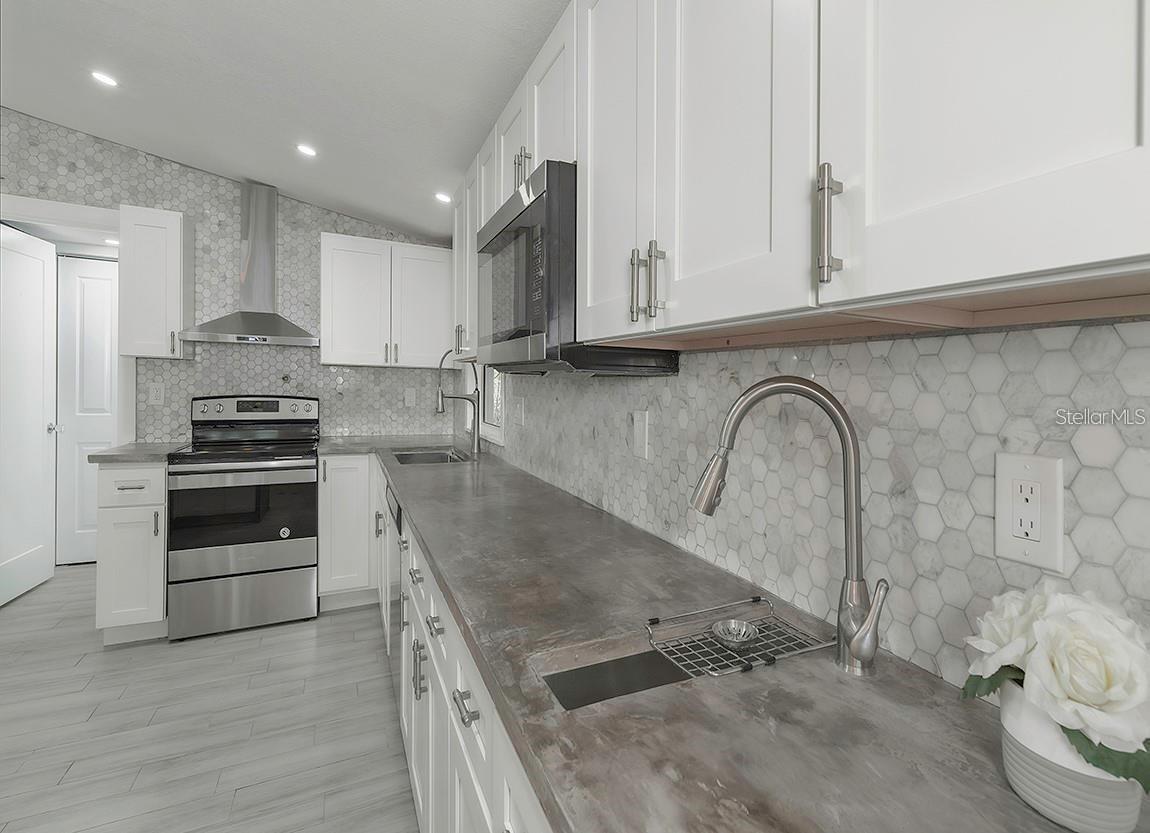 SUTHERLAND TOWN OF - Residential Lease