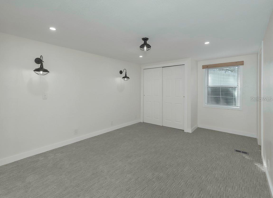 SUTHERLAND TOWN OF - Residential Lease