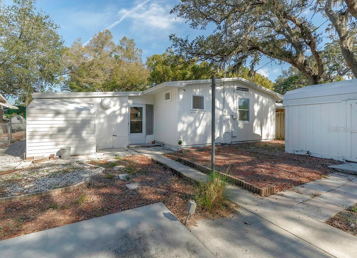 SUTHERLAND TOWN OF - Residential Lease