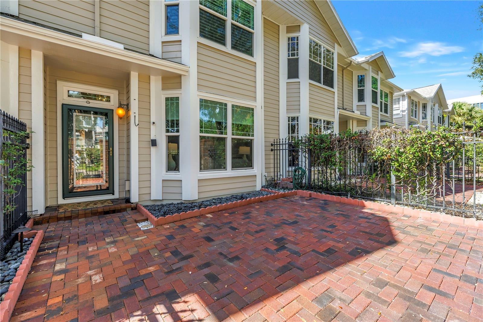 350 2ND STREET N 6