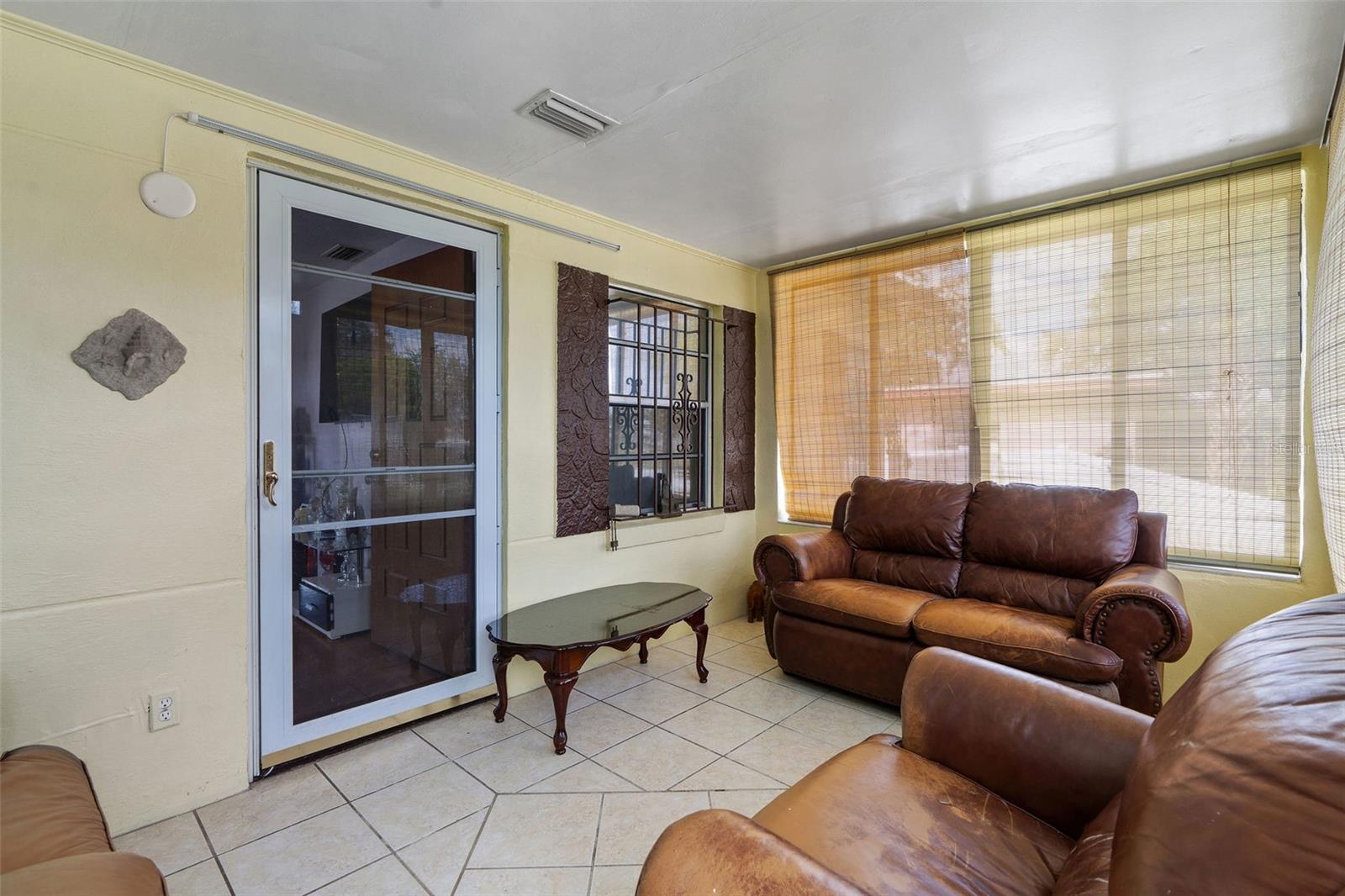 2708 N MATANZAS AVENUE