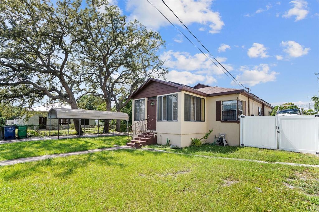 Photo of 2708 N Matanzas Avenue, Tampa, FL 33607 (MLS # TB8436536)
