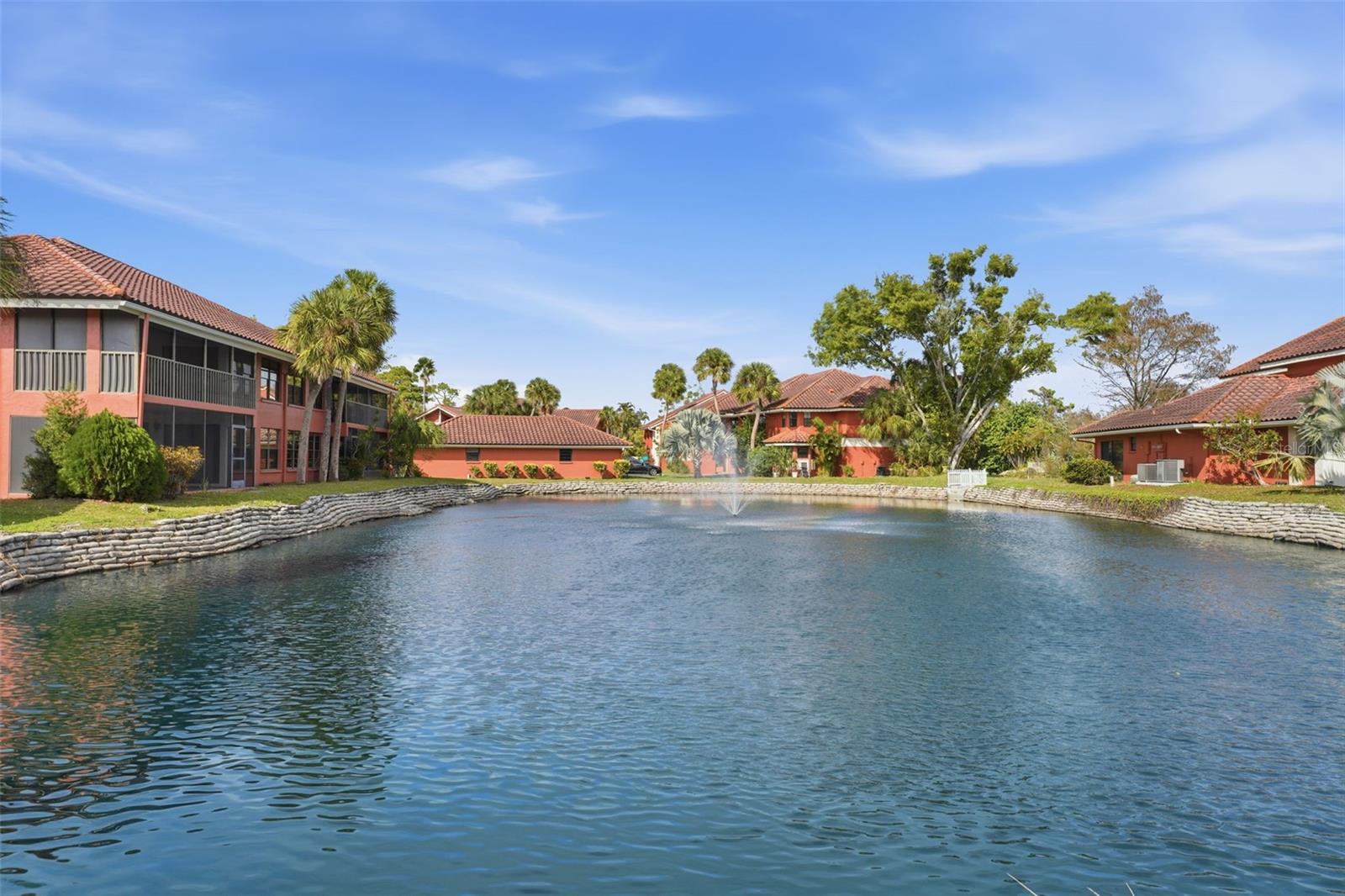 LOS LAGOS - Residential