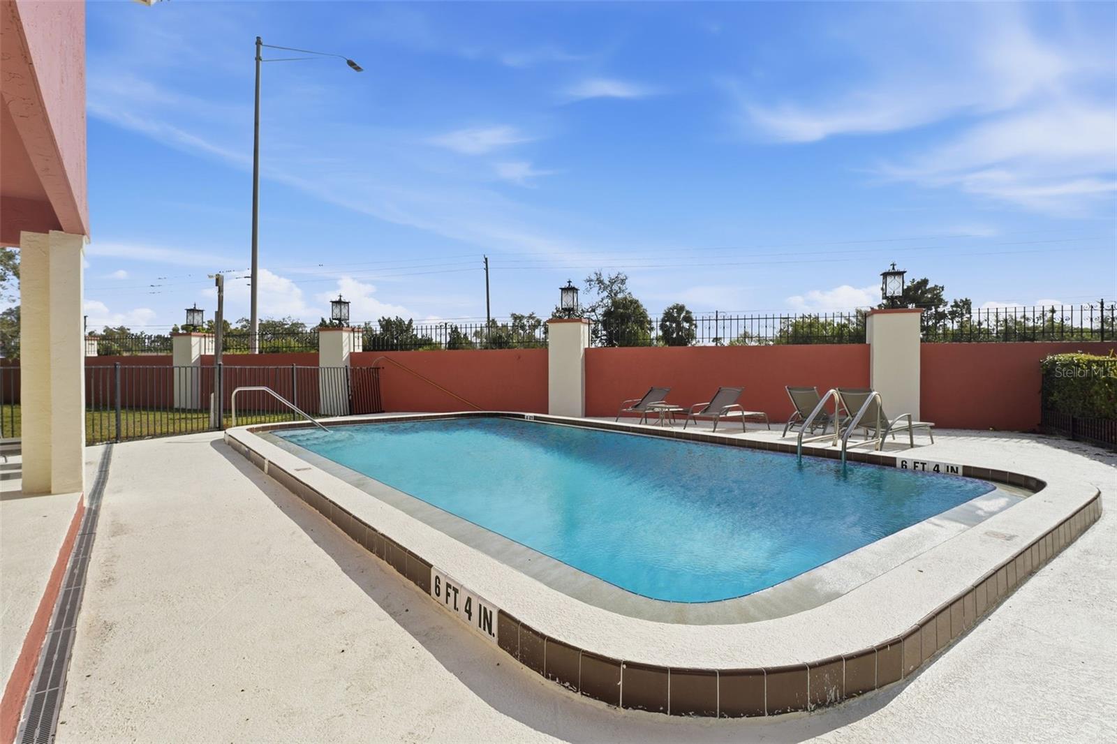 LOS LAGOS - Residential