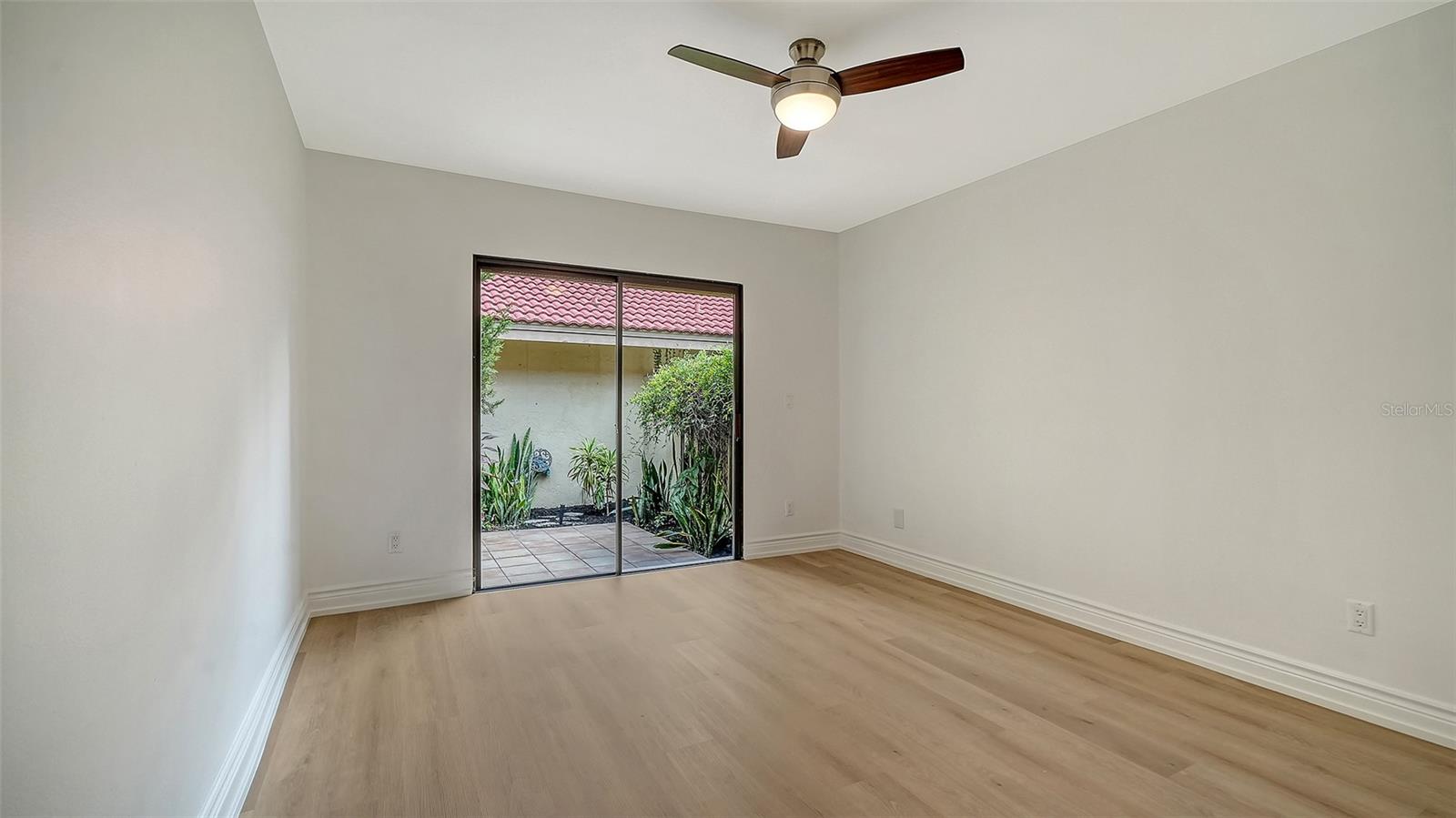 LANDINGS CARRIAGEHOUSE I - Residential