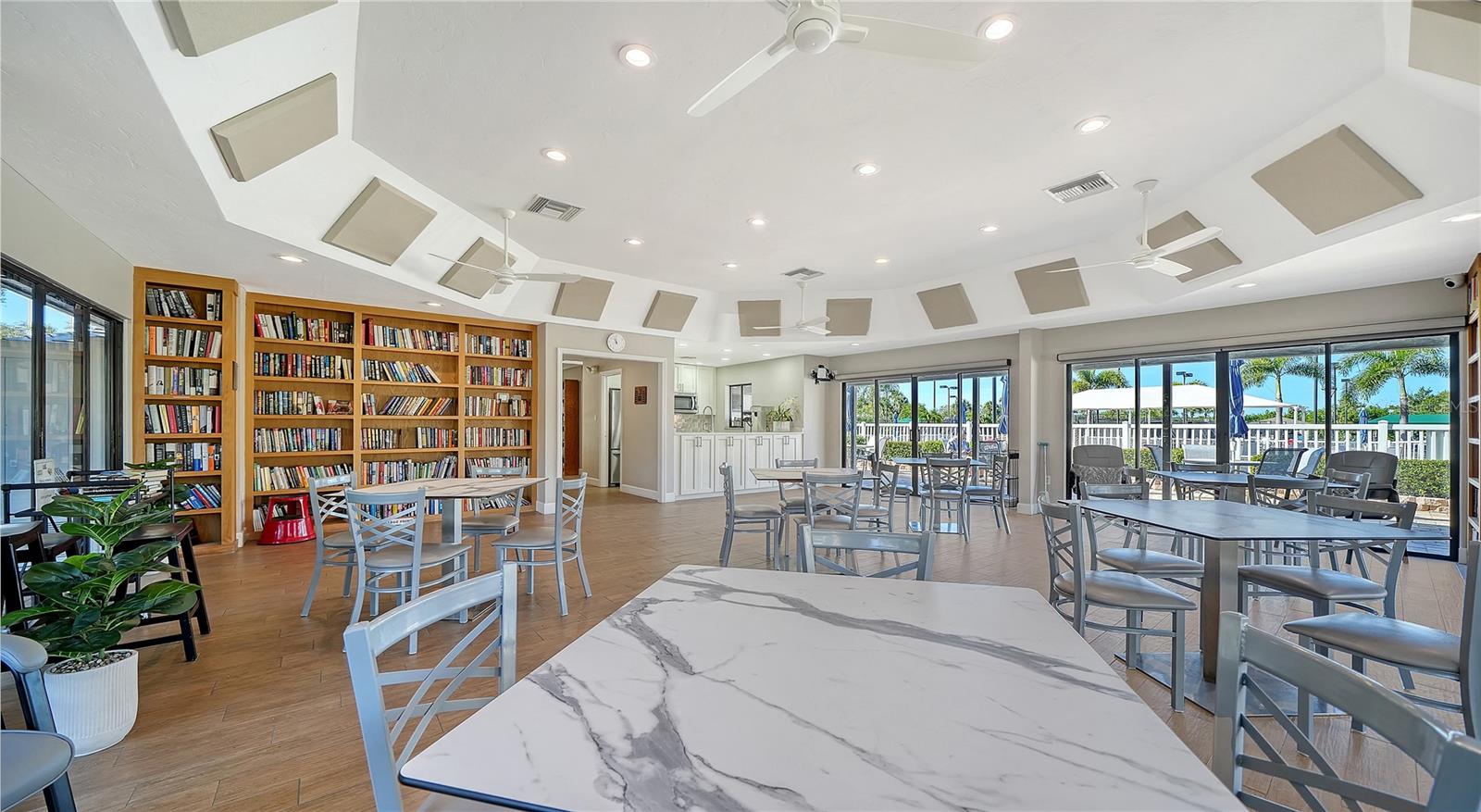 LANDINGS CARRIAGEHOUSE I - Residential