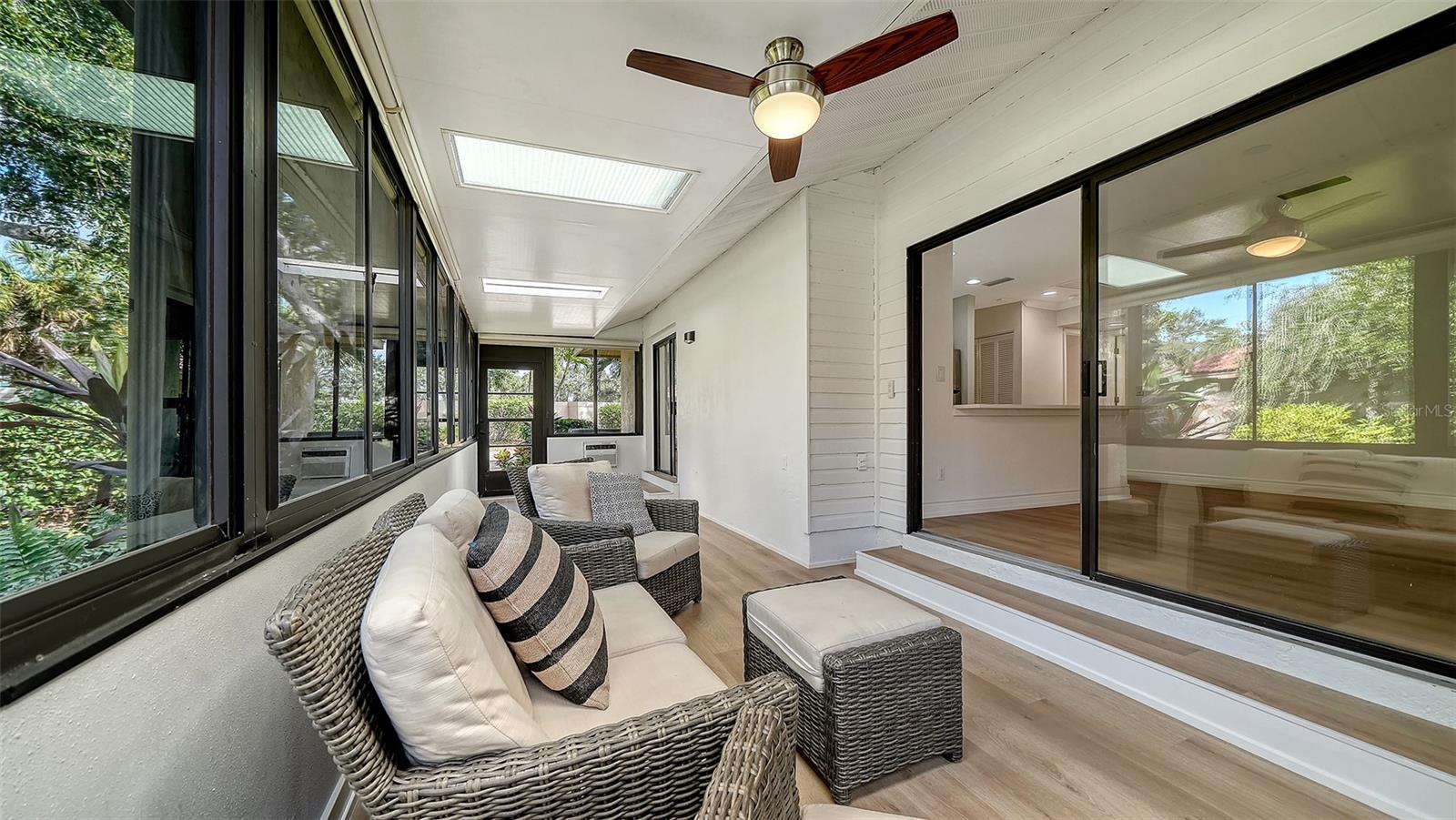 LANDINGS CARRIAGEHOUSE I - Residential