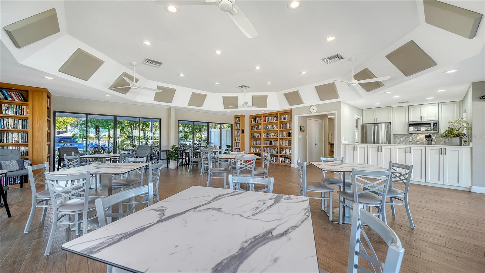 LANDINGS CARRIAGEHOUSE I - Residential