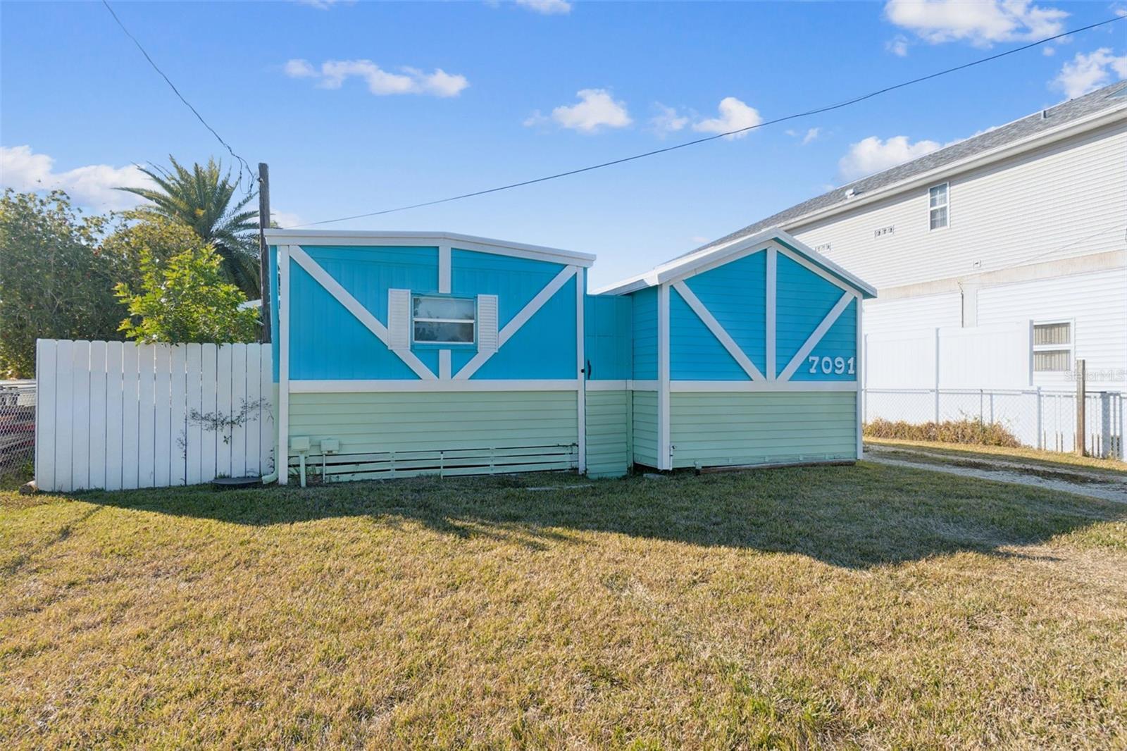 SOUTH BAY PORT - Residential