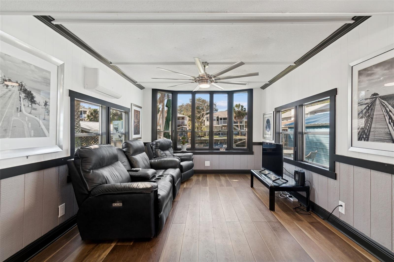 SOUTH BAY PORT - Residential