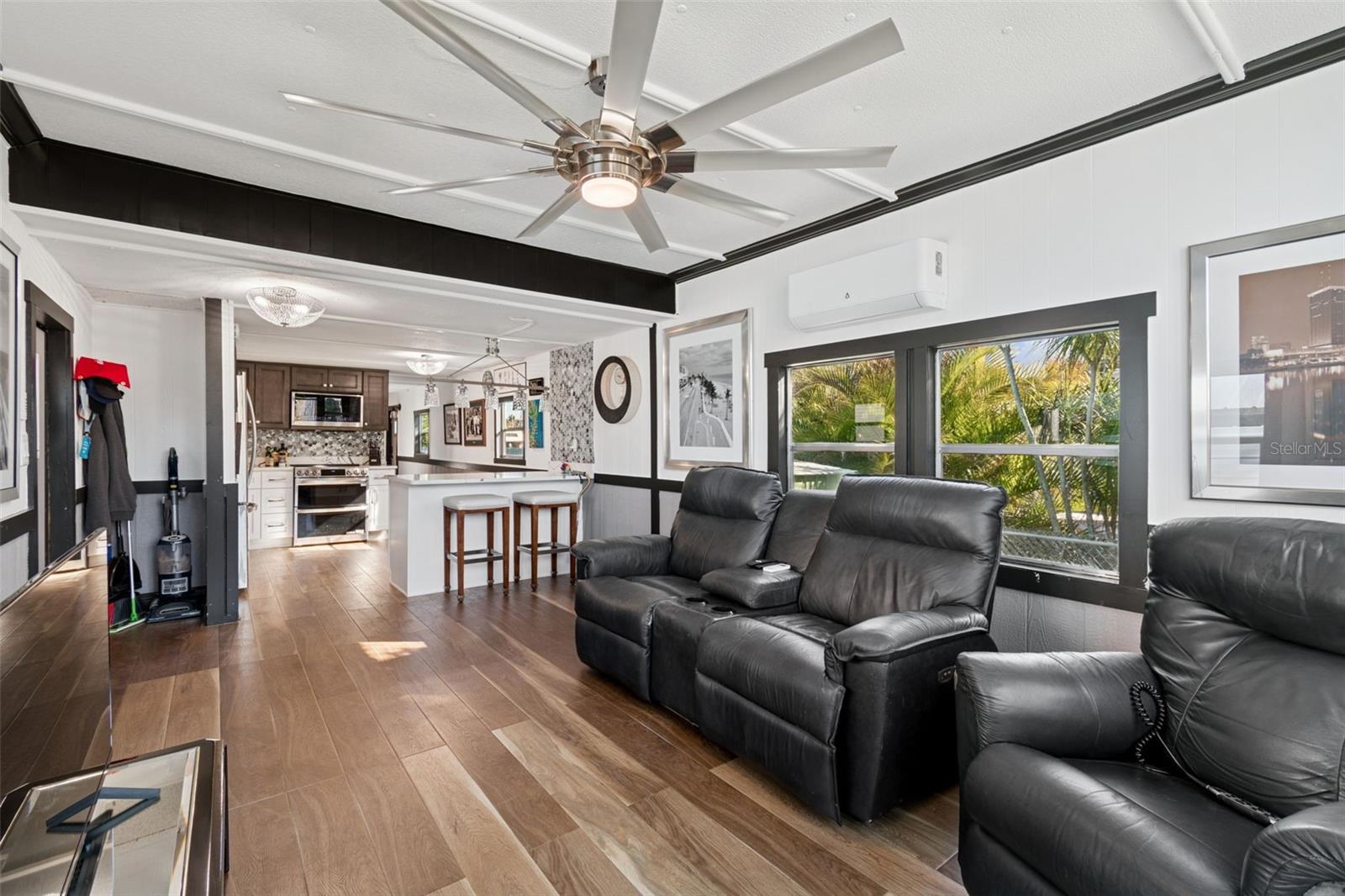 SOUTH BAY PORT - Residential