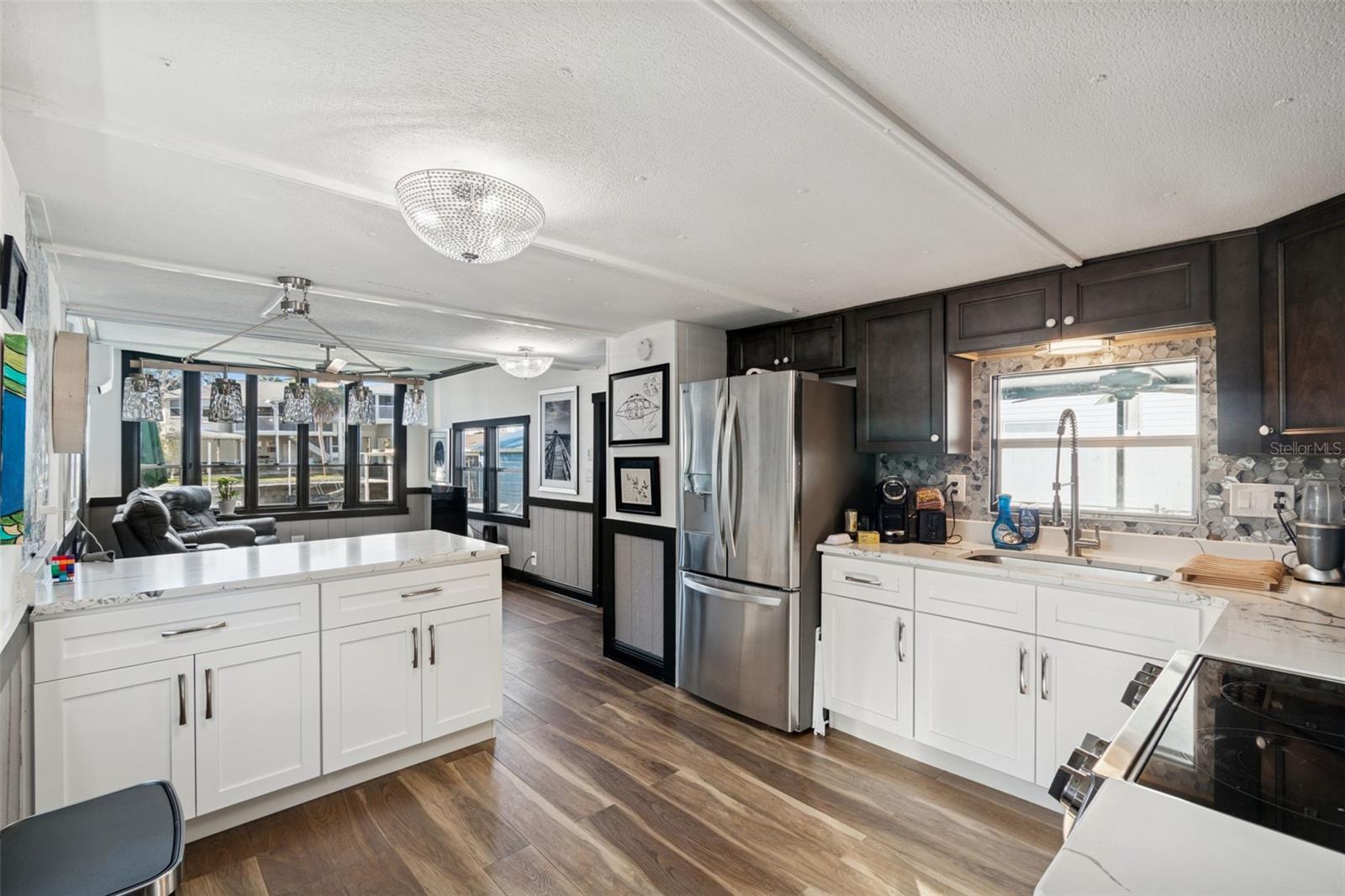 SOUTH BAY PORT - Residential