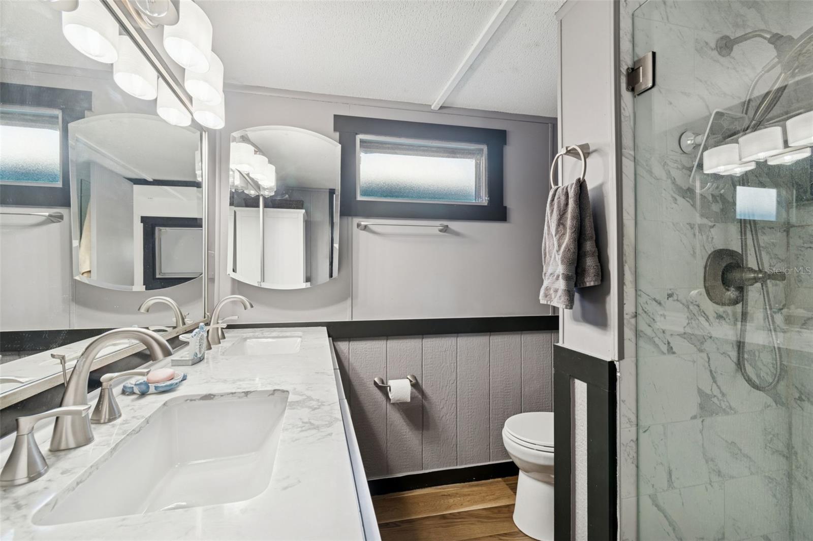 SOUTH BAY PORT - Residential