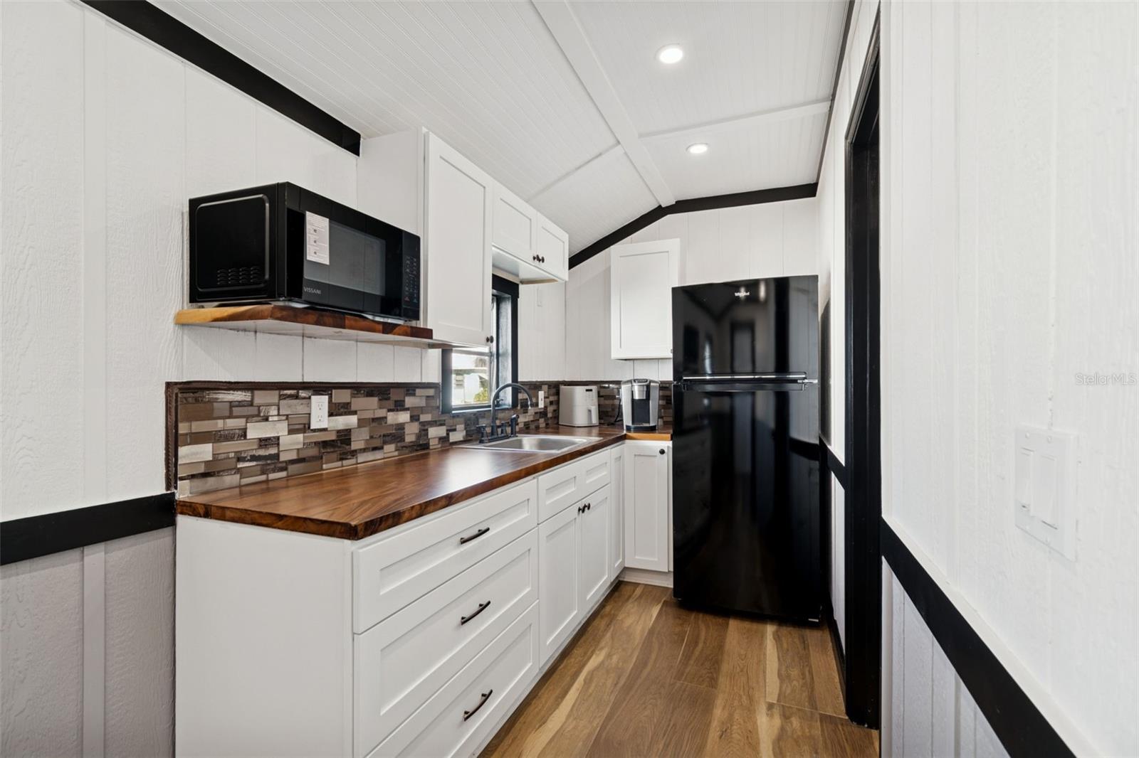 SOUTH BAY PORT - Residential