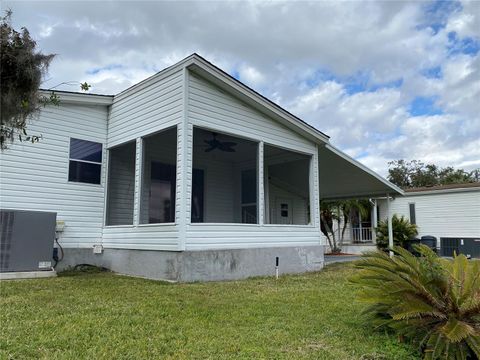 A home in ELLENTON