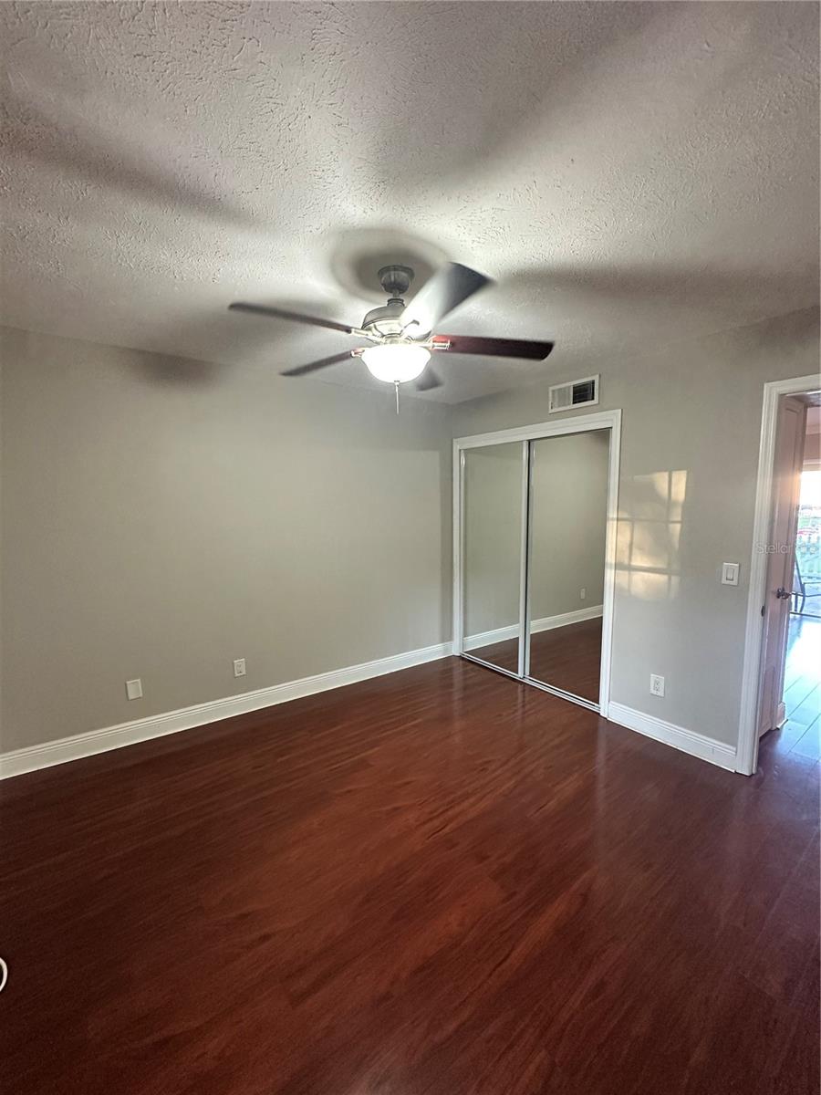 WHISPERING OAKS - Residential Lease