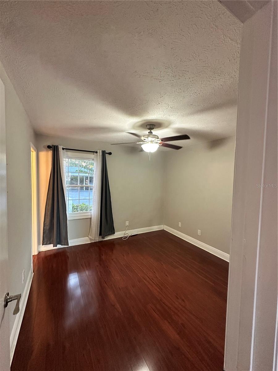 WHISPERING OAKS - Residential Lease