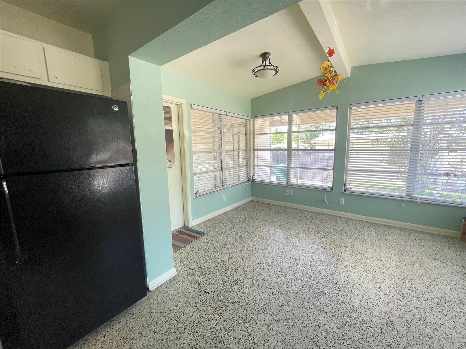 DELTONA LAKES UNIT 74 - Residential Lease