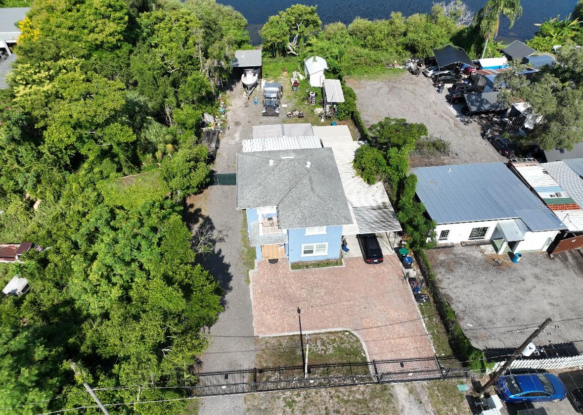 PENNSY PARK - Commercial Sale