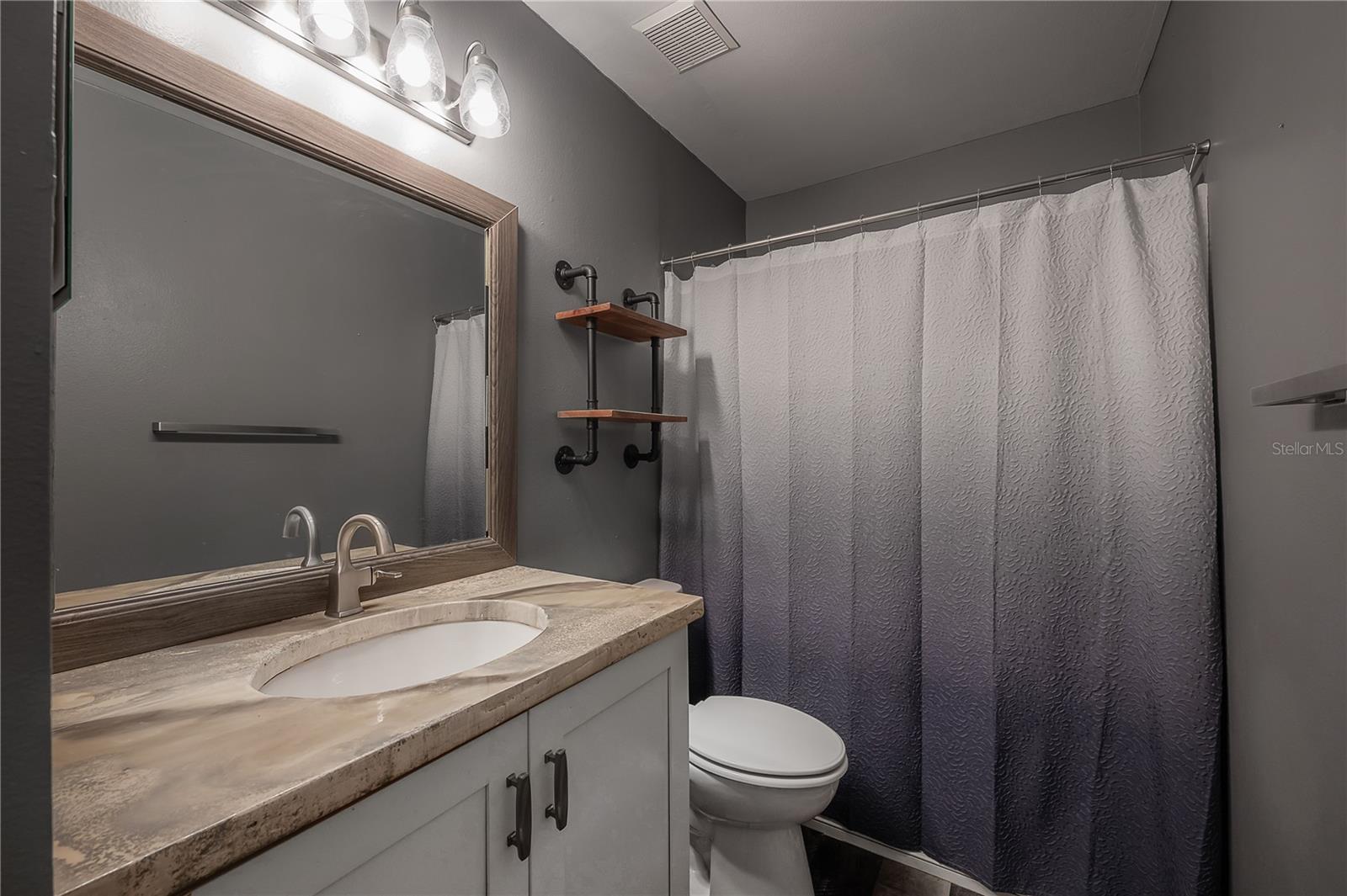 HIDDEN GROVE COURT - Residential