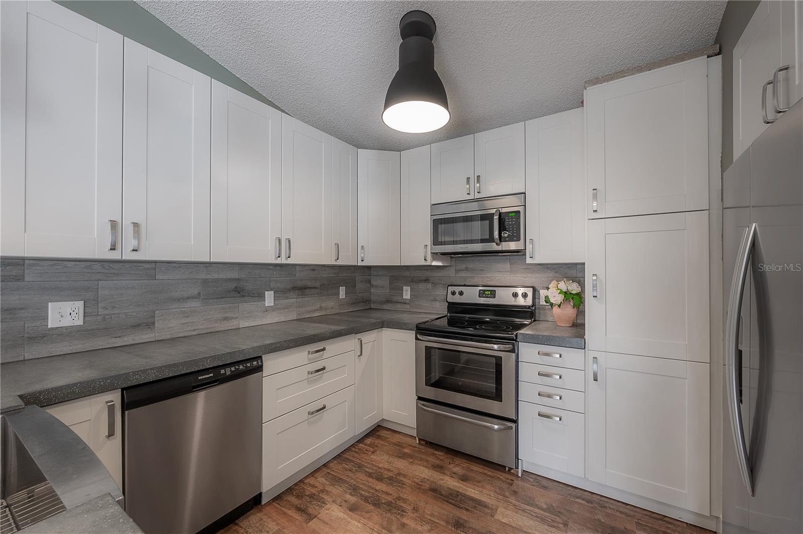 HIDDEN GROVE COURT - Residential