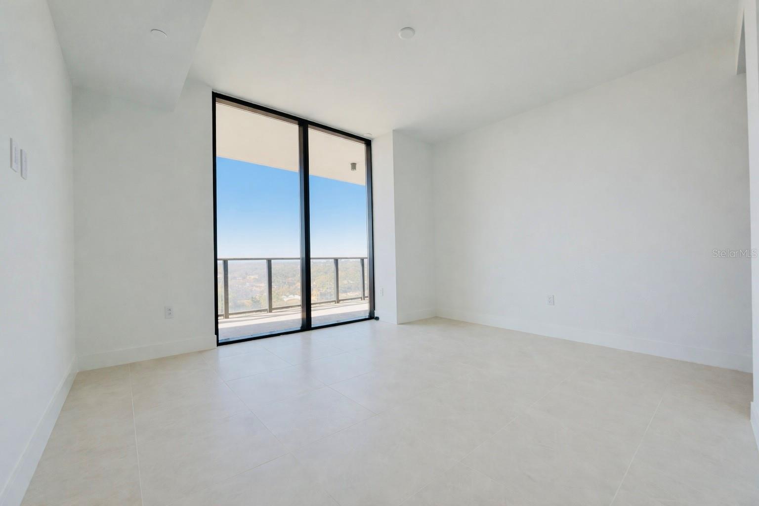 BAYSHORE YSABELLA CONDOMINIUM - Residential Lease