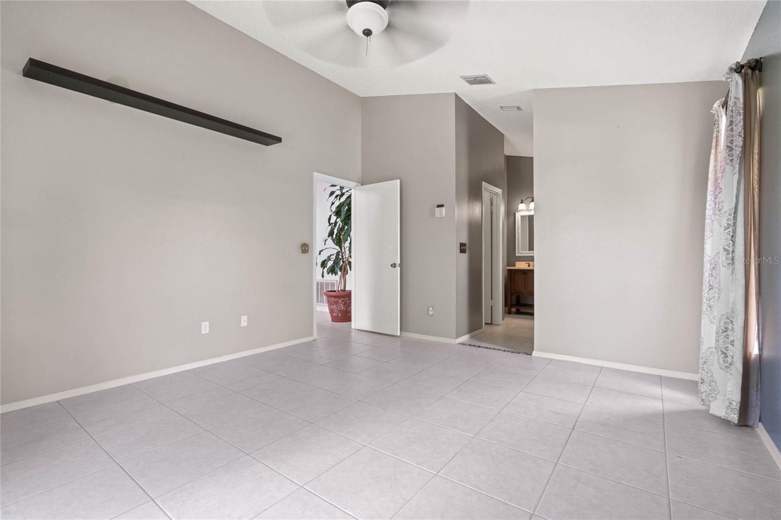 STRAFFORD PARK PH 01 - Residential