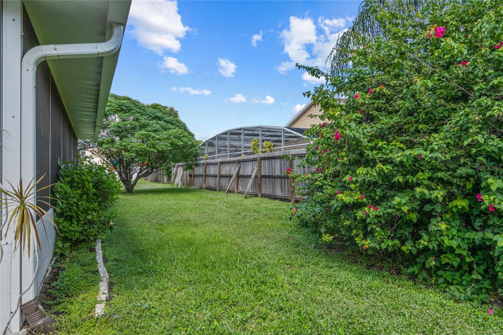 STRAFFORD PARK PH 01 - Residential