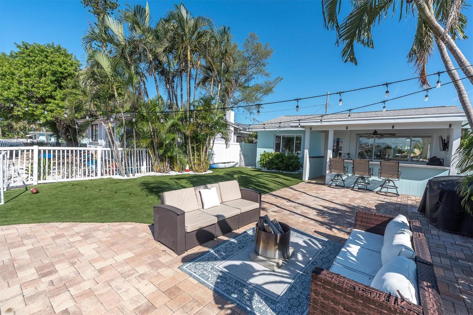 PAGES REP OF MITCHELLS BEACH 2 - Residential Lease