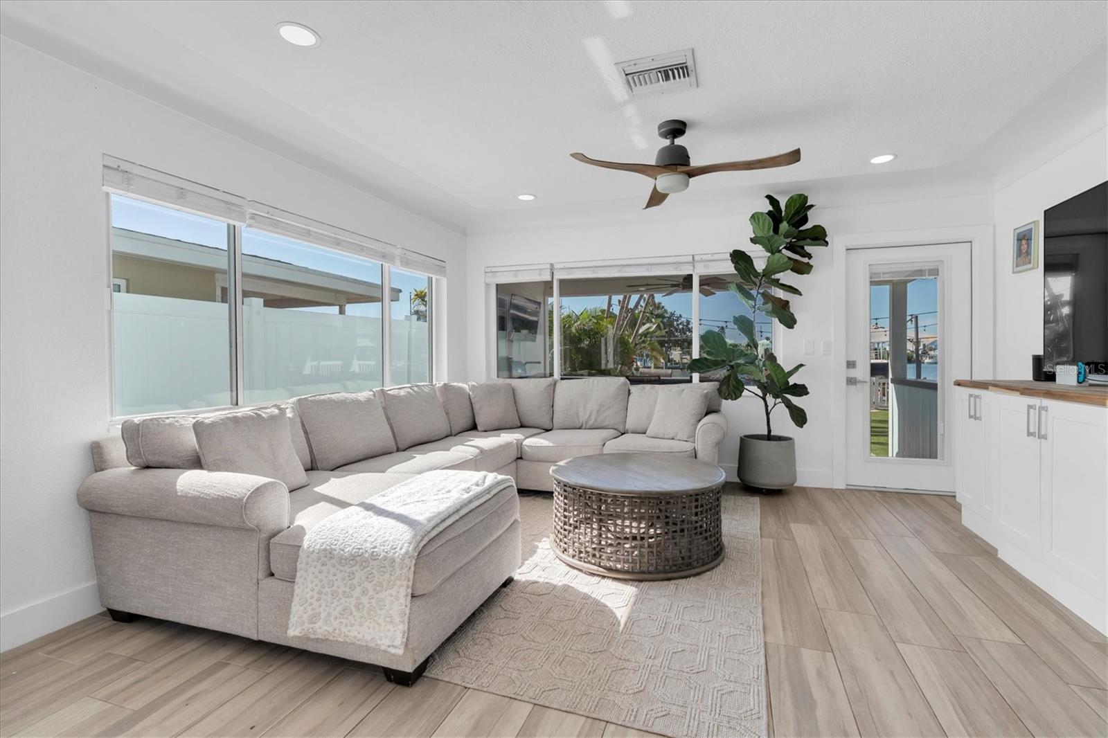 PAGES REP OF MITCHELLS BEACH 2 - Residential Lease