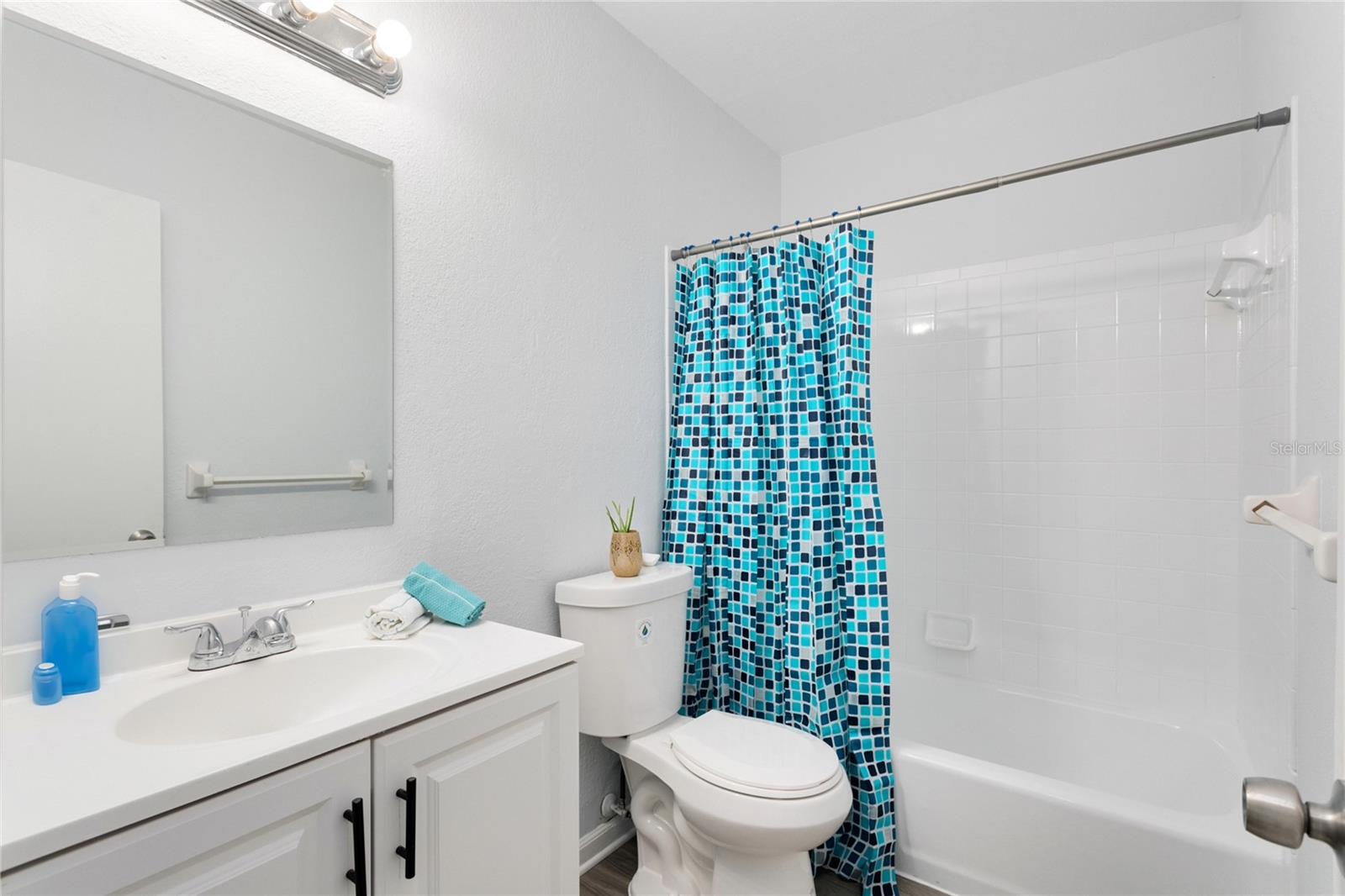 BLOUNT & WHITLEDGE SUB - Residential Lease