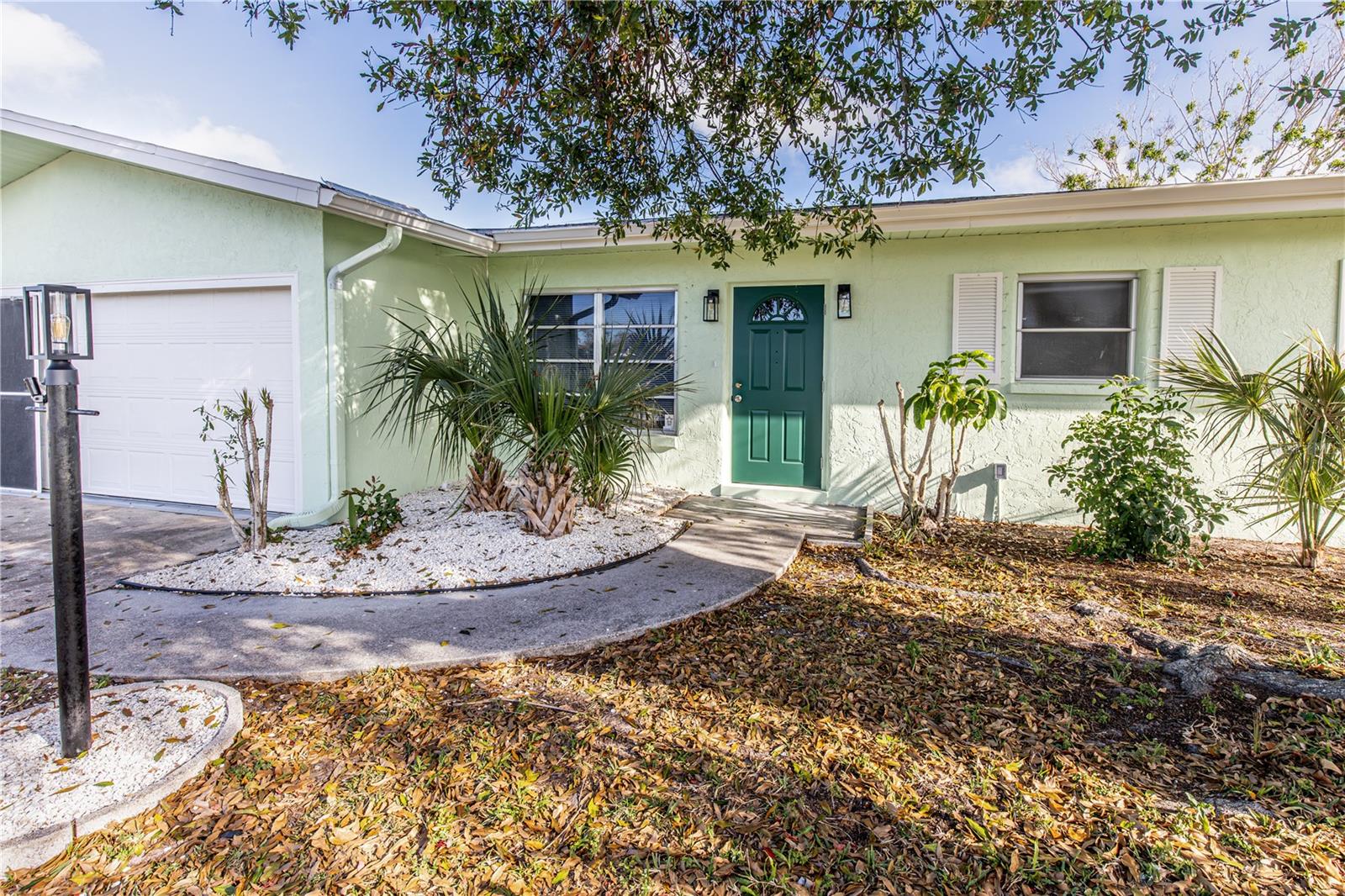 353 HILLVIEW ROAD