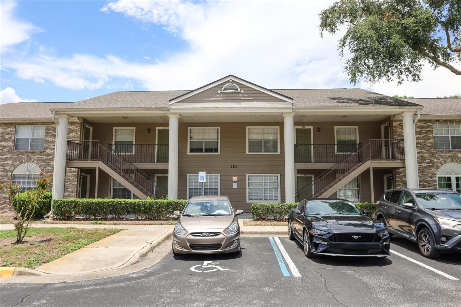164 RESERVE CIRCLE 108