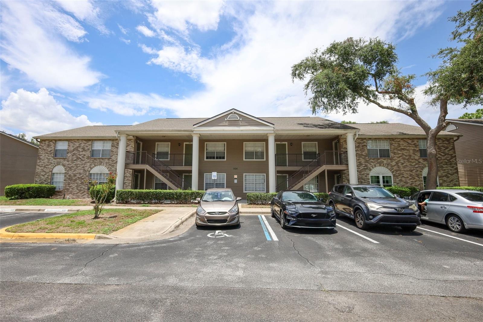 164 RESERVE CIRCLE 108