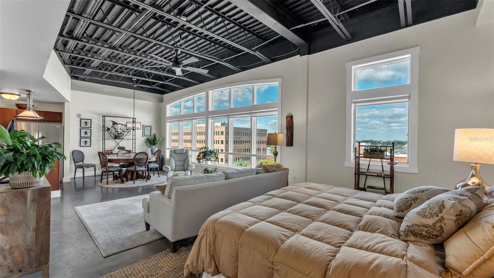 LOFTS ON PARK CONDO - Residential